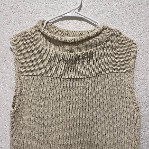 Vue’ Point XL Cream top - Picture 2 of 4